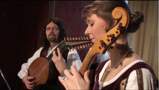 Lutz und Martina Kirchhof mit Renaissanceinstrumenten